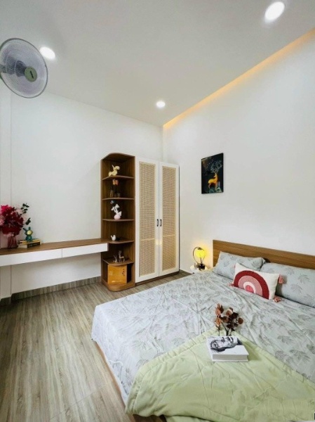 Bán căn nhà 2 tầng 35 m² tại Đường Tôn Đản, Phường 15, Quận 4, Hồ Chí Minh